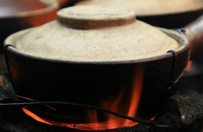 5 Reasons To Use Claypot For Cooking
