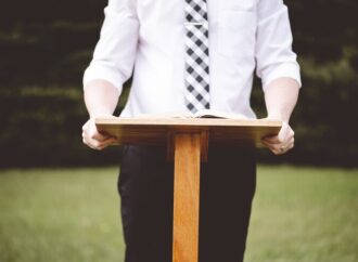 Tips To Give A Good Funeral Speech About Your Loved One