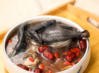 A Taste of Tradition: Black Chicken Soup as a Staple Dish in Singaporean Cuisine